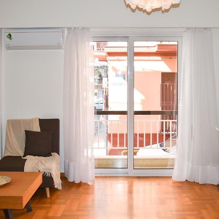 Spacious Modern Apartment In Pagkrati アテネ エクステリア 写真