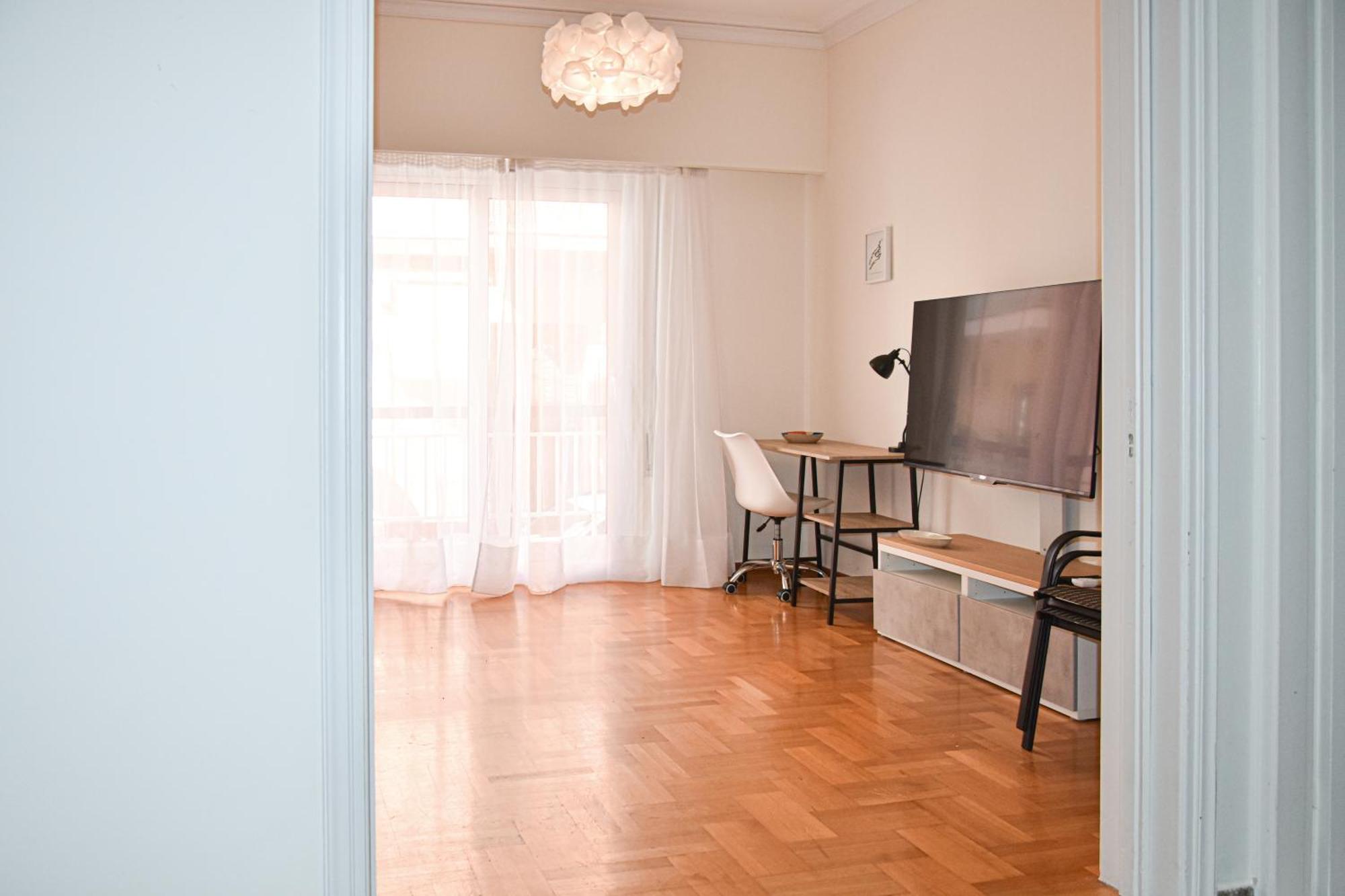 Spacious Modern Apartment In Pagkrati アテネ エクステリア 写真
