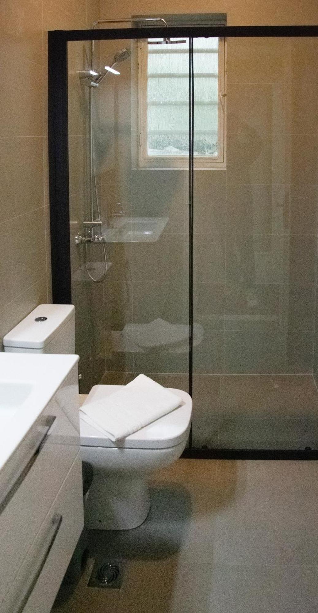 Spacious Modern Apartment In Pagkrati アテネ エクステリア 写真